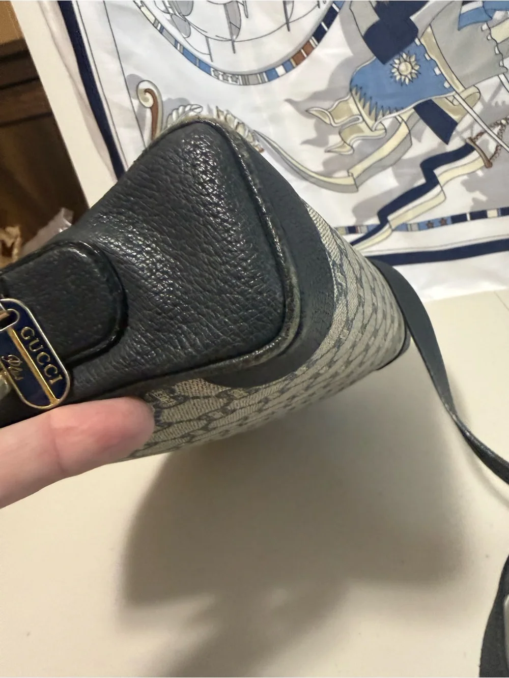 Gucci Beige GG Canvas Crossbody Messenger Bag with Navy Trim